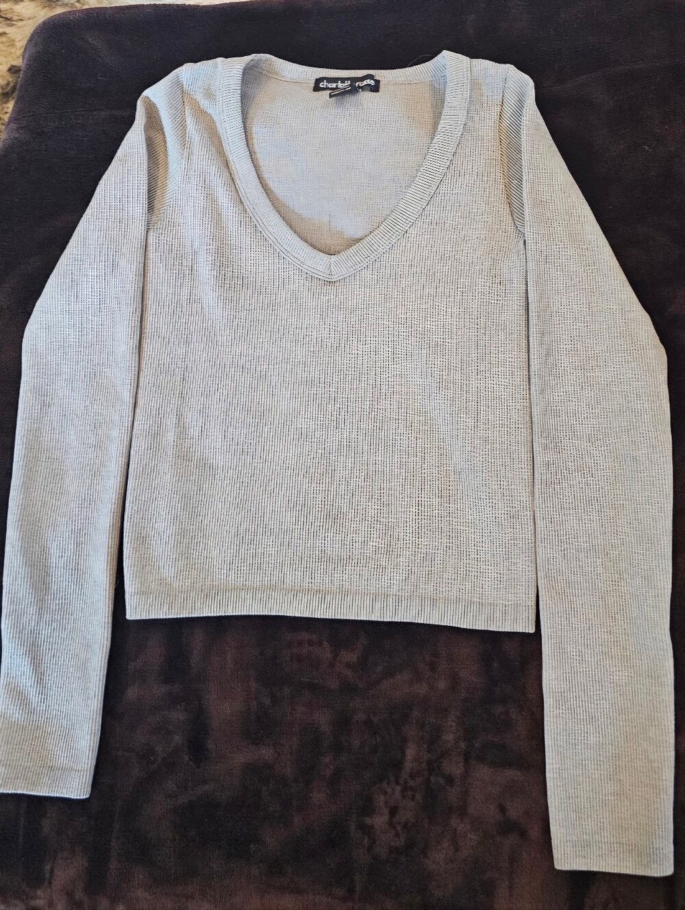Charlotte Russe  Light Gray V-Neck Ribbed Knit Top
